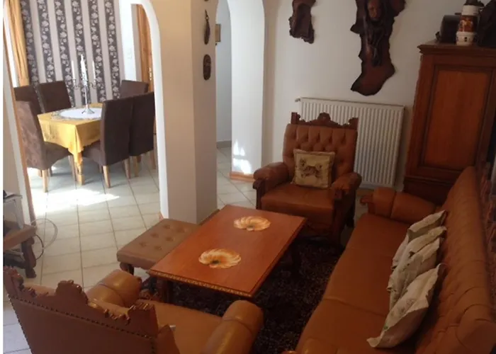 Leo Vendeghaz 4* 에게르