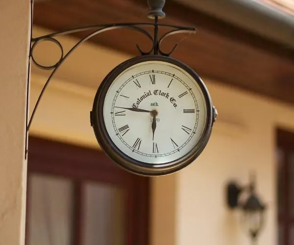 Leo Vendeghaz 게스트하우스 에게르