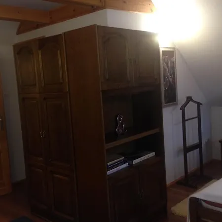 Leo Vendeghaz Konukevi 4*