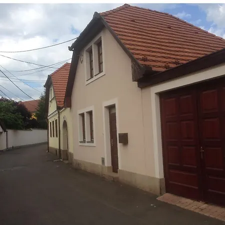 Leo Vendeghaz 4* Eger