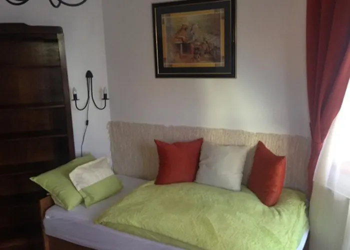 Pensión Leo Vendeghaz