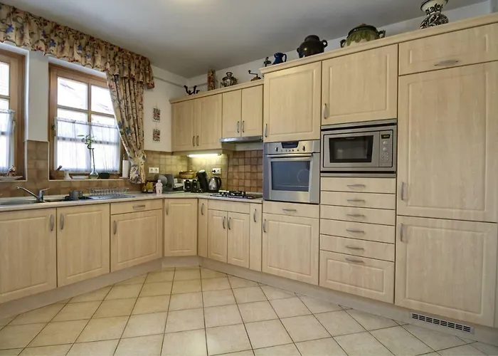 Guest house Leo Vendeghaz 4*