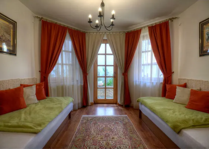 Leo Vendeghaz 4* Eger